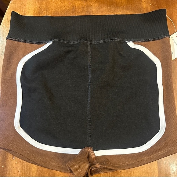 NWT FP Movement There You Go Run Short women M/L - Picture 9 of 10